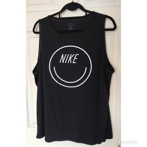 Nike tank like new!